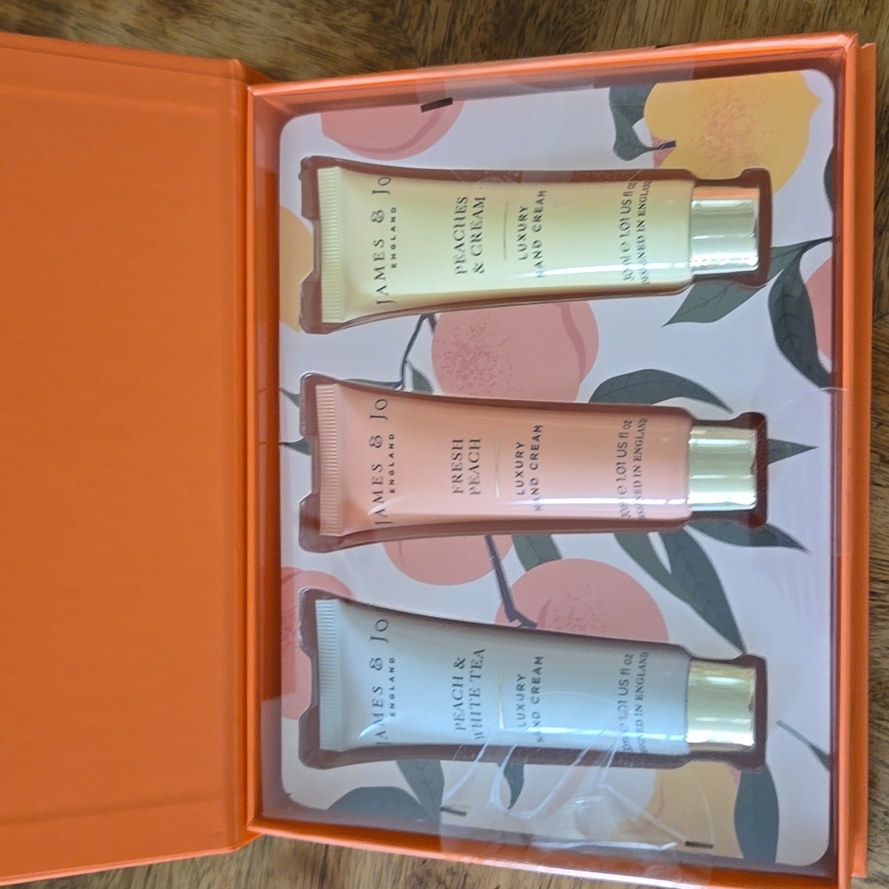 James & Jo Luxury Hand Cream Trio In Peach - Picture 2 of 7